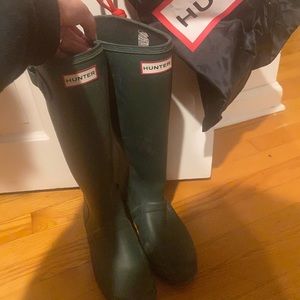 Hunter green tall matte hunter boots